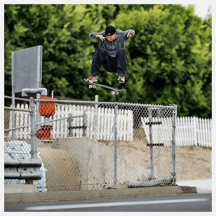 New Balance dropt twee nieuwe kleuren van skate-sneakers New Balance Numeric Andrew Reynolds 933 'Dark Olivine' NB Numeric Andrew Reynolds 933 schoenen dark brown
