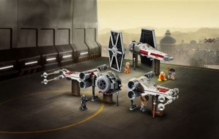LEGO Star Wars 75393 TIE Fighter & X-Wing Mash-up 33