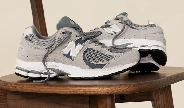 new balance grey days 2025 nieuwe grijze sneakers 2002R