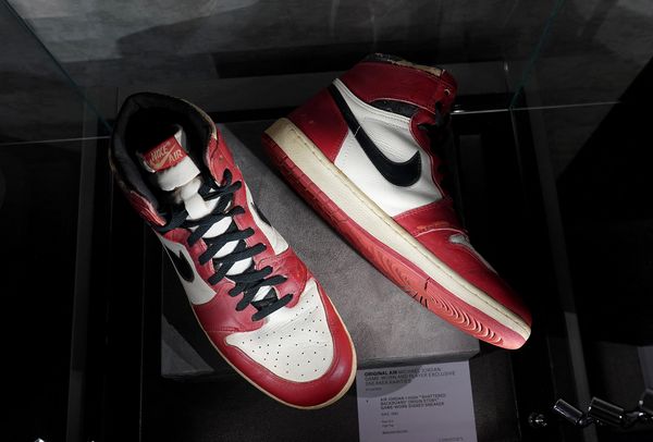 niettemin offset geloof Moeder aller Air Jordan 1-sneakers keert terug in originele kleuren'