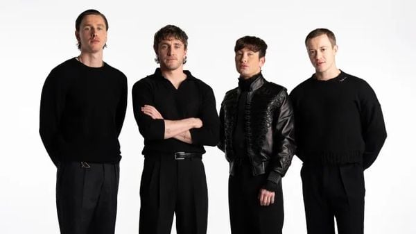 Sony The Beatles sterrencast