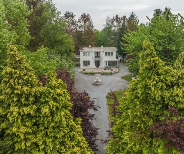 funda villa spotprijs eindhoven tuin vijf slaapkamers koninklijke tuin