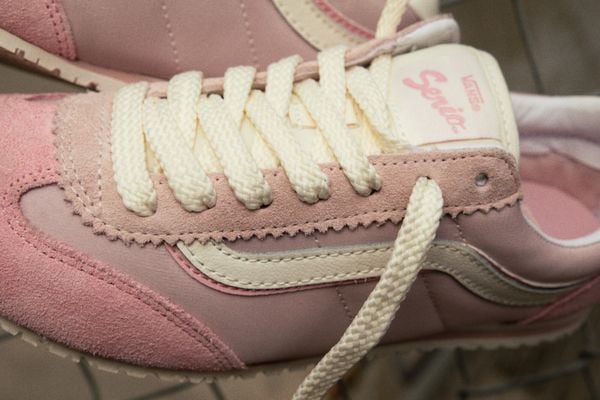 Vans super lowpro pastel roze sneakers adidas taekwondo stijl