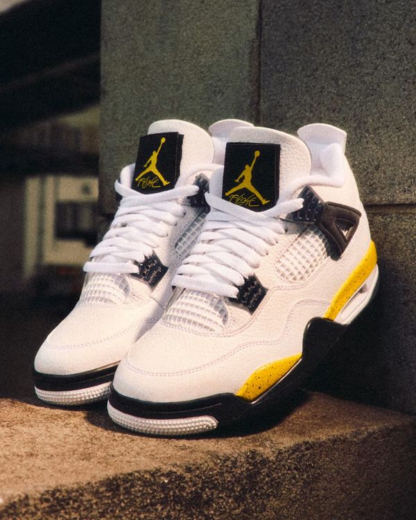 Nike Air Jordan 4 Rare Air Tour Yellow iconische sneakers na 20 jaar terug in originele kleuren basketbalschoen
