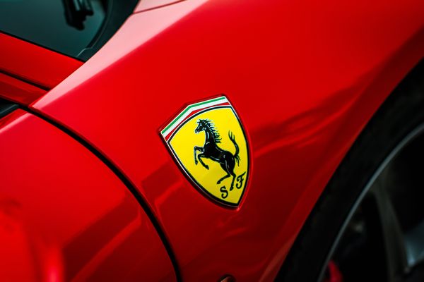Ferrari regels contract
