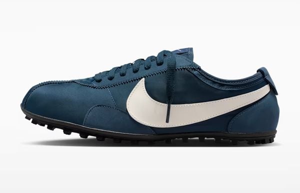 nike moon shoe og IX3952-400 blauwe sneakers waarmee het begon 99 euro
