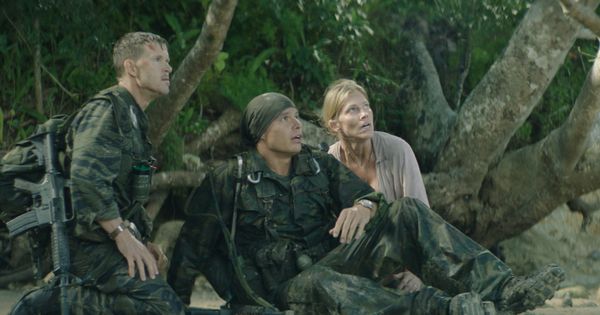 primitive war, oorlogsfil, soldaten tegen dino's in vietnam