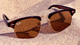 ray ban zonnebril met korting in de zomer-sale van 2023, klassiekers