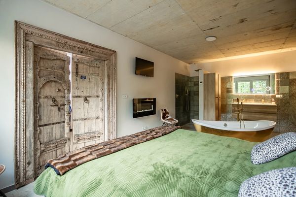 funda villa brutalisme luxe woning huis architectuur limburg energielabel A+++ duurzaam