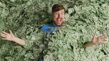 rijkste youtuber ter wereld is mrbeast aka Jimmy Donaldson en dit is het vermogen in 2023 van de aspirant miljardair
