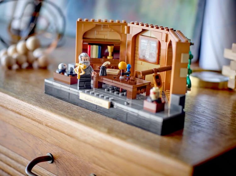 Lego Ideas 40595 Omaggio a Galileo Galilei