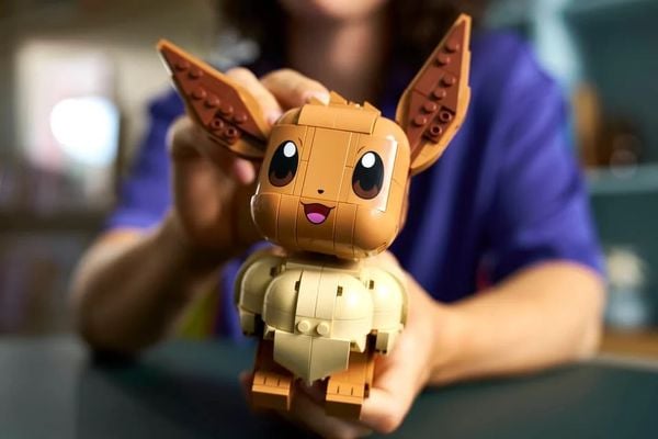 LEGO EEVEE POKEMON