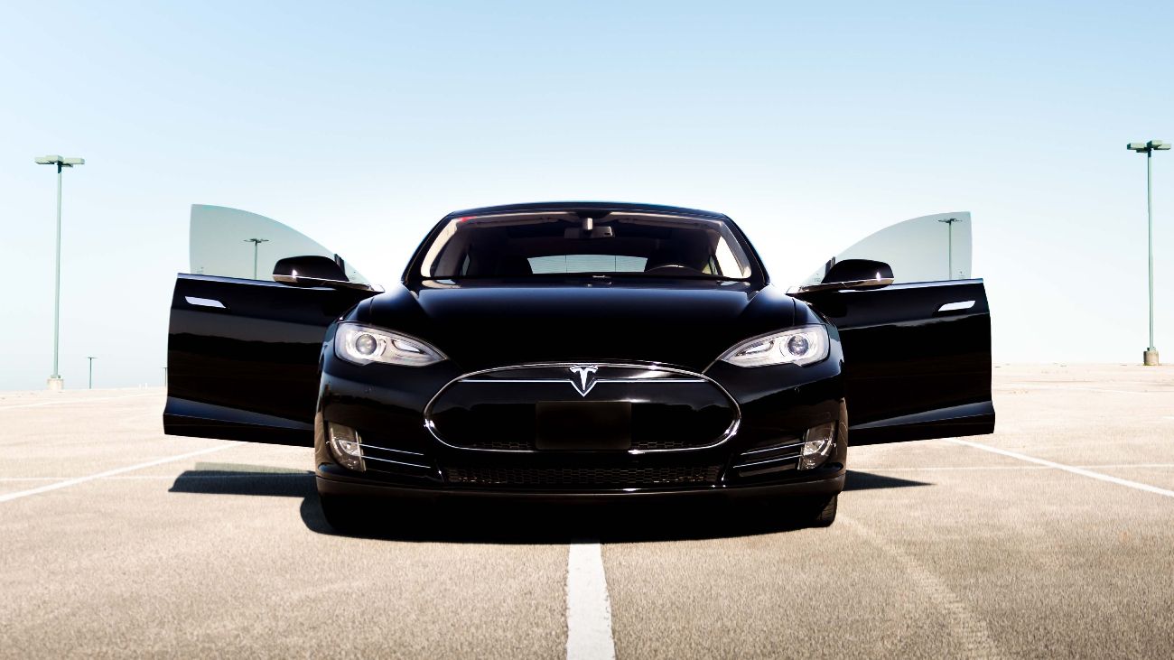 Bitcoin minen in je Tesla: simpele lifehack in 3 stappen