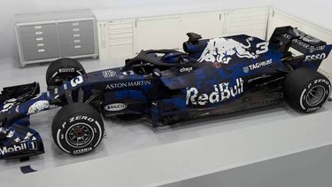 RB14 nieuwe Formule 1 auto Max Verstappen Aston Martin Red Bull Racing