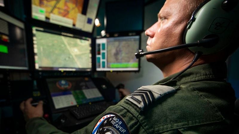 Zo word je piloot van de sterkste drone tegen dit salaris bij het leger