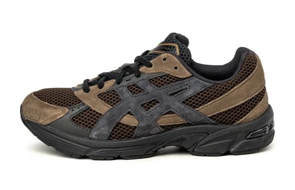Asics GEL-1130 in Dark Brown Midnight sneakers met korting in bijenkorf sale voor 72 euro
