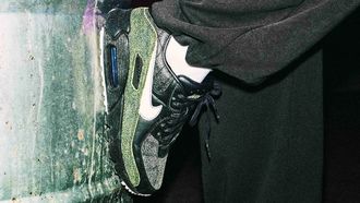 Nike dropt Air Max 90 'Tiempo' verse sneakers vol voetbalnostalgie