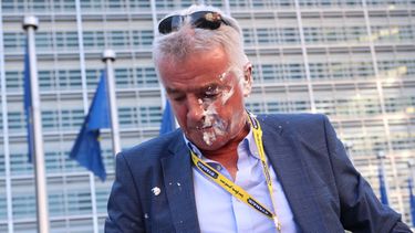 De absurde CEO-bonus van deze schofterige vliegmaatschappij Ryanair