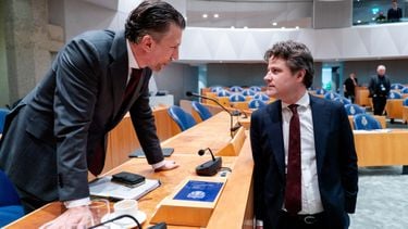 'Salaris politici moet omhoog, maar ik verdien wél genoeg'