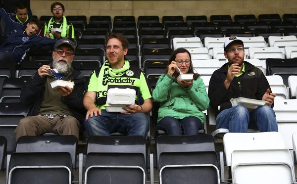 In Engeland schrijven artsen voetbal voor tegen depressie. Hoe Forest Green Rovers bijdraagt aan mentale gezondheid én duurzaamheid.