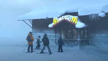 McDonald's ski skipiste piste wintersport Zweden McSki skiën skigebied