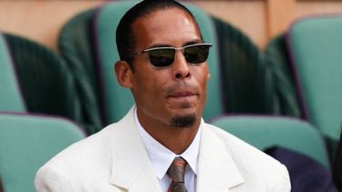 Dit kost de Wimbledon-look van Virgil pak, bril, horloge en loafers
