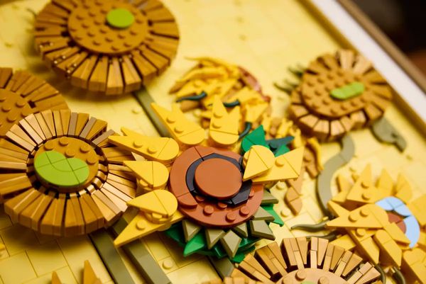 lego zonnebloemen vincent van gogh schilderij bouwset museum handtekening 3d