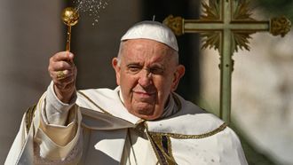 wat is het salaris van paus franciscus, pasen 2023, vaticaan, vastgoed