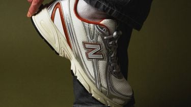 New Balance stunt met vader aller dad-shoes voor €84 in de sale