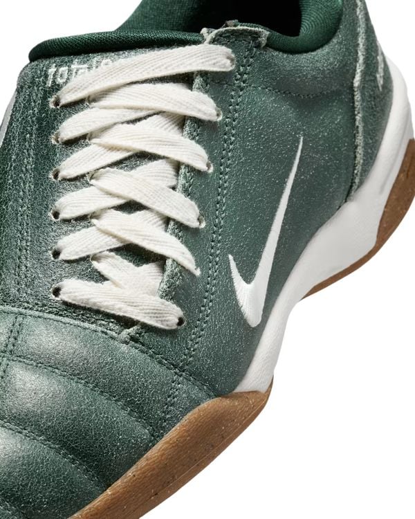 Nike Total 90 Fir and Gum Med Brown nieuwe retro sneakers voor 109 euro