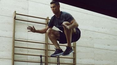 Zoveel jump squats moet je kunnen op basis van je gewicht