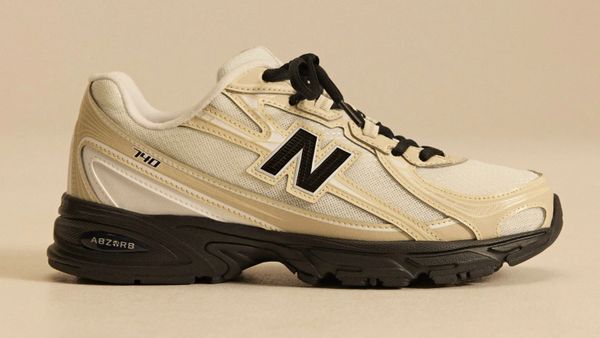 New Balance stunt met dad-shoes voor €60 en €72 in de sale