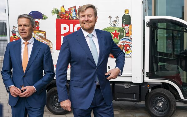 Koning Willem-Alexander op bezoek bij Picnic en Michiel Muller