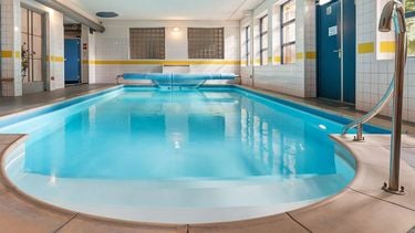 Luxe Funda-parel van €250.000 heeft gedeeld zwembad en sauna