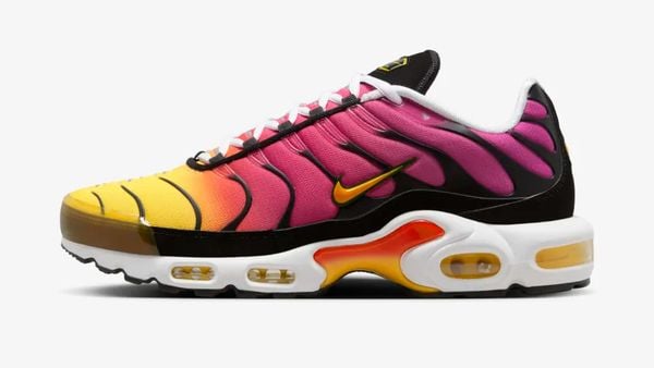 Nike, Air Max Plus Gold and Raspberry Red, nike air max day, sneakers