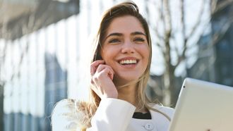 Dit is het enige land waar vrouwen meer verdienen dan mannen