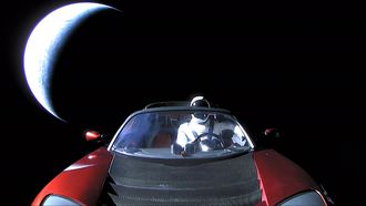 Elon Musk doet plots krankzinnige belofte over Tesla Roadster