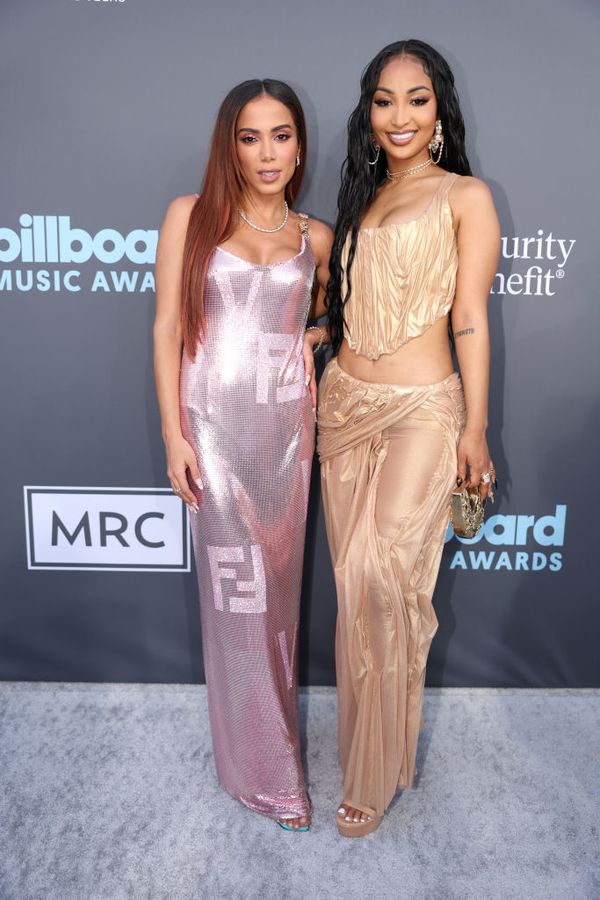 Anitta en Shenseea, 2022 Billboard Music Awards - Arrivals
