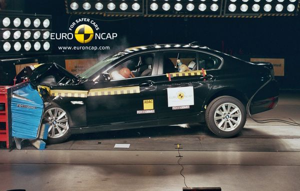 Euro NCAP BMW 5-serie crashtest occasion tweedehands auto