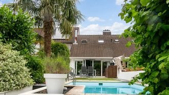 funda huis zwembad aan water tuin arnhem vlonder (2)