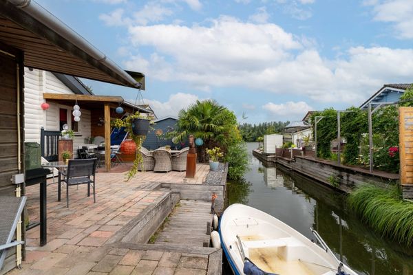 funda parel vakantiehuis te koop voor 3 ton permanente bewoning mooie natuur capelle