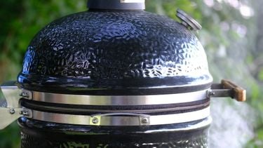 Coolblue stunt met kamado-bbq van €99 als Green Egg-alternatief