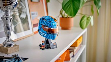 Dankzij LEGO kun je nu de echte helmen van Norris én Piastri kopen