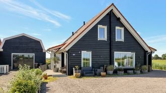 Funda-parel mét B&B op eiland nu voor €100K onder de vraagprijs