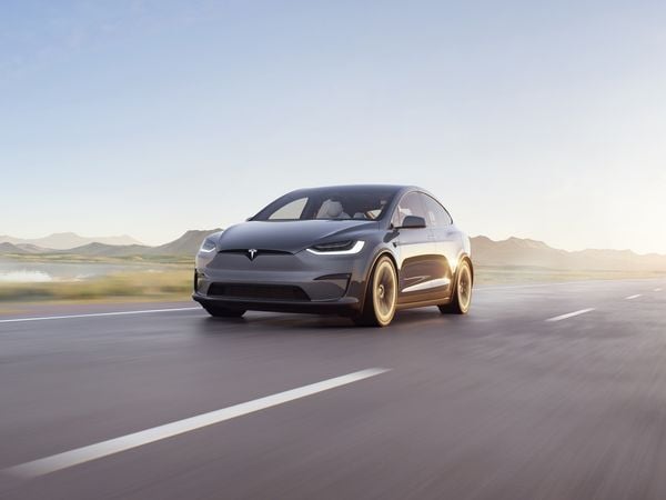 Elon Musk, Tesla, FSD, zelfrijdende auto, EV