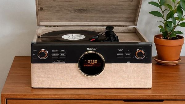 Dit audiosysteem van €179 speelt lp's, cd's, casettes én Spotify af