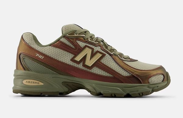 new balance 740 nieuw dad sneakers voor 120 euro in outdoor-kleuren U740AB2
