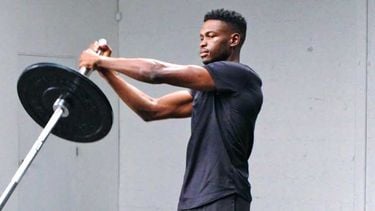 Deze oefening werkt beter voor je buikspieren dan sit-ups