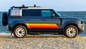 Land Rover brengt ode aan surfcultuur met Defender 'Beach Break'