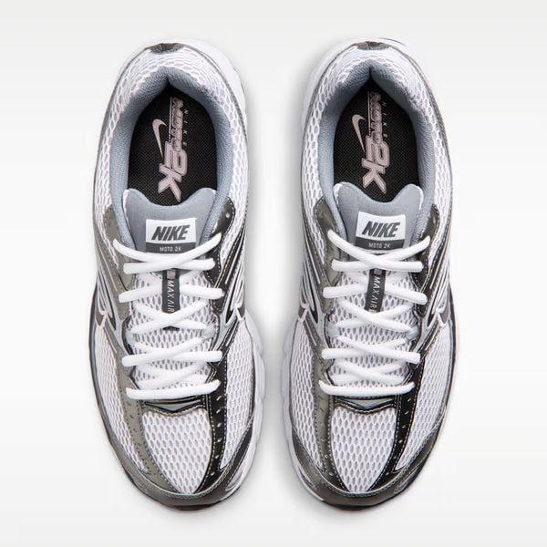 nike air max moto 2k dad sneakers 129 euro IU7548-070 wit metallic silver roze